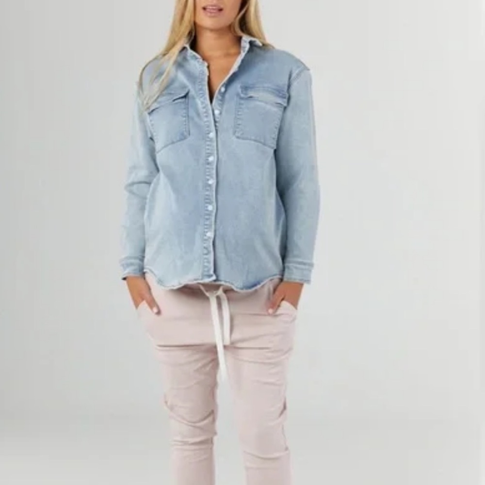 Legoe Heritage Light Blue Maternity Denim Button-Up Shirt Jacket